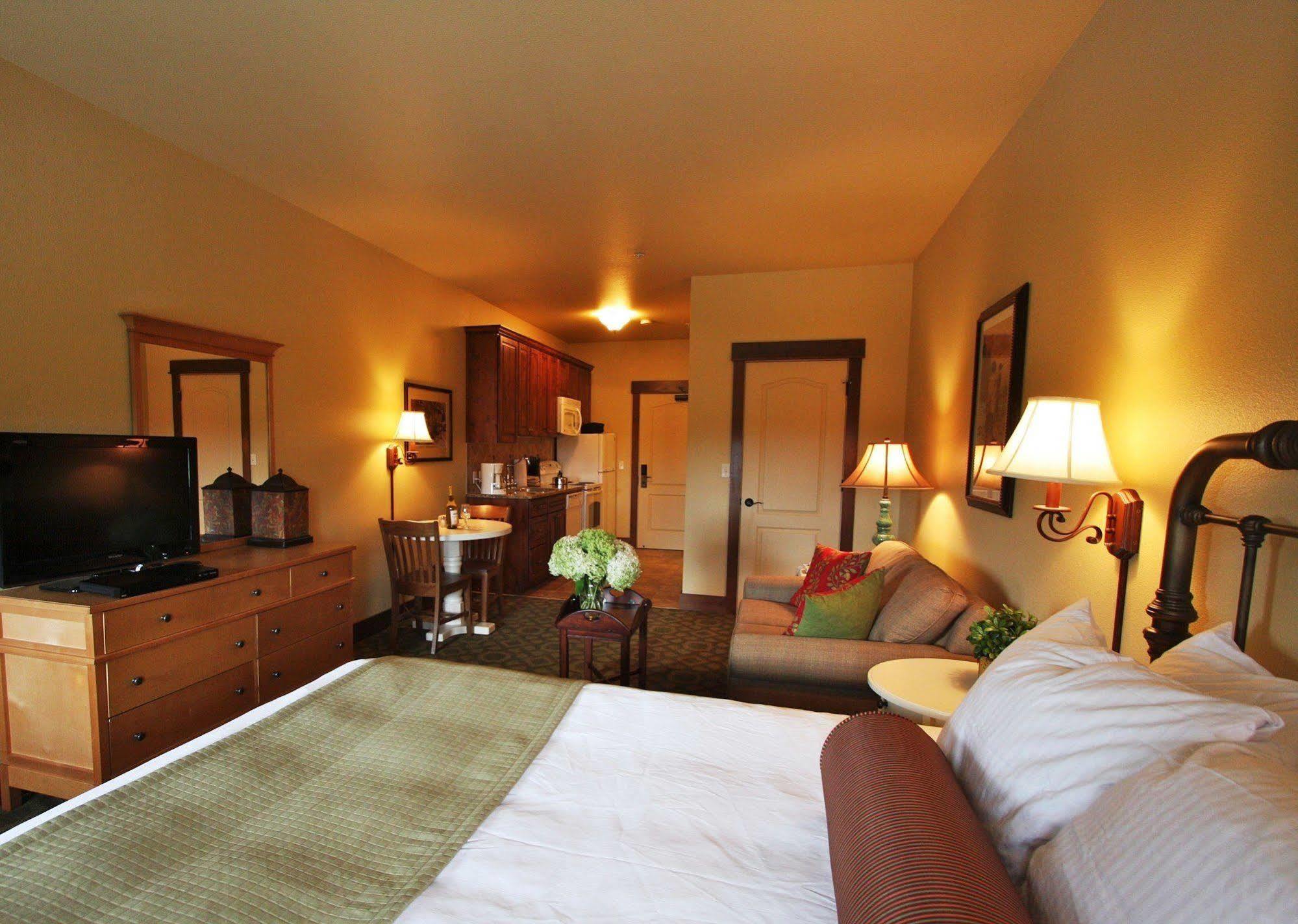Homestead Resort Lynden Екстериор снимка